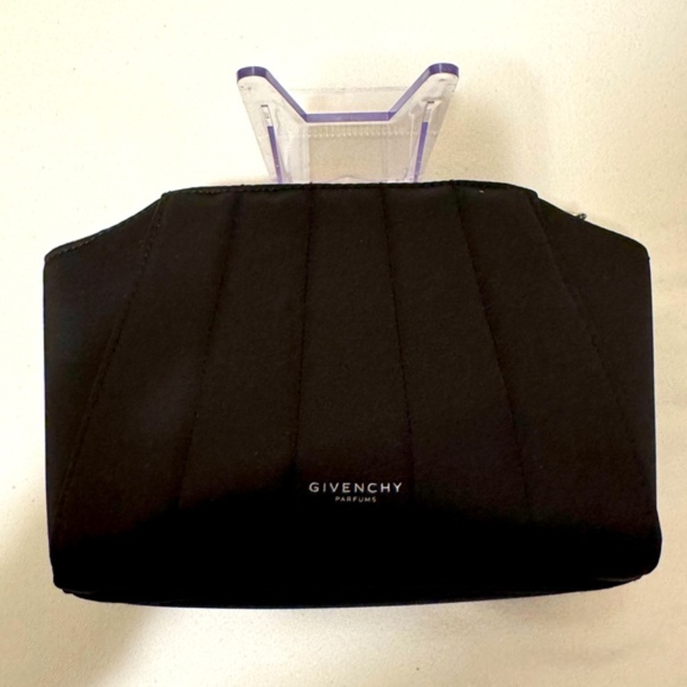 GIVENCHY PARAFUMA BAG BRAND NEW IN ITS ORIGINAL PACKAGING NWT